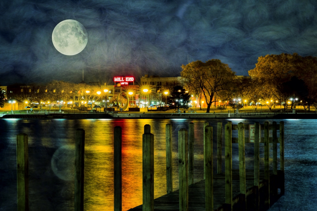 超级月亮 夜晚 城市 宁静 暮光之城 4k图片