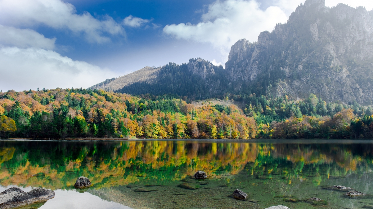 奥地利自然天空山湖水4k风景壁纸