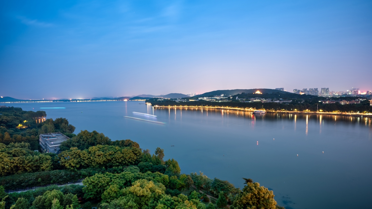 武汉东湖夜晚风景4k壁纸