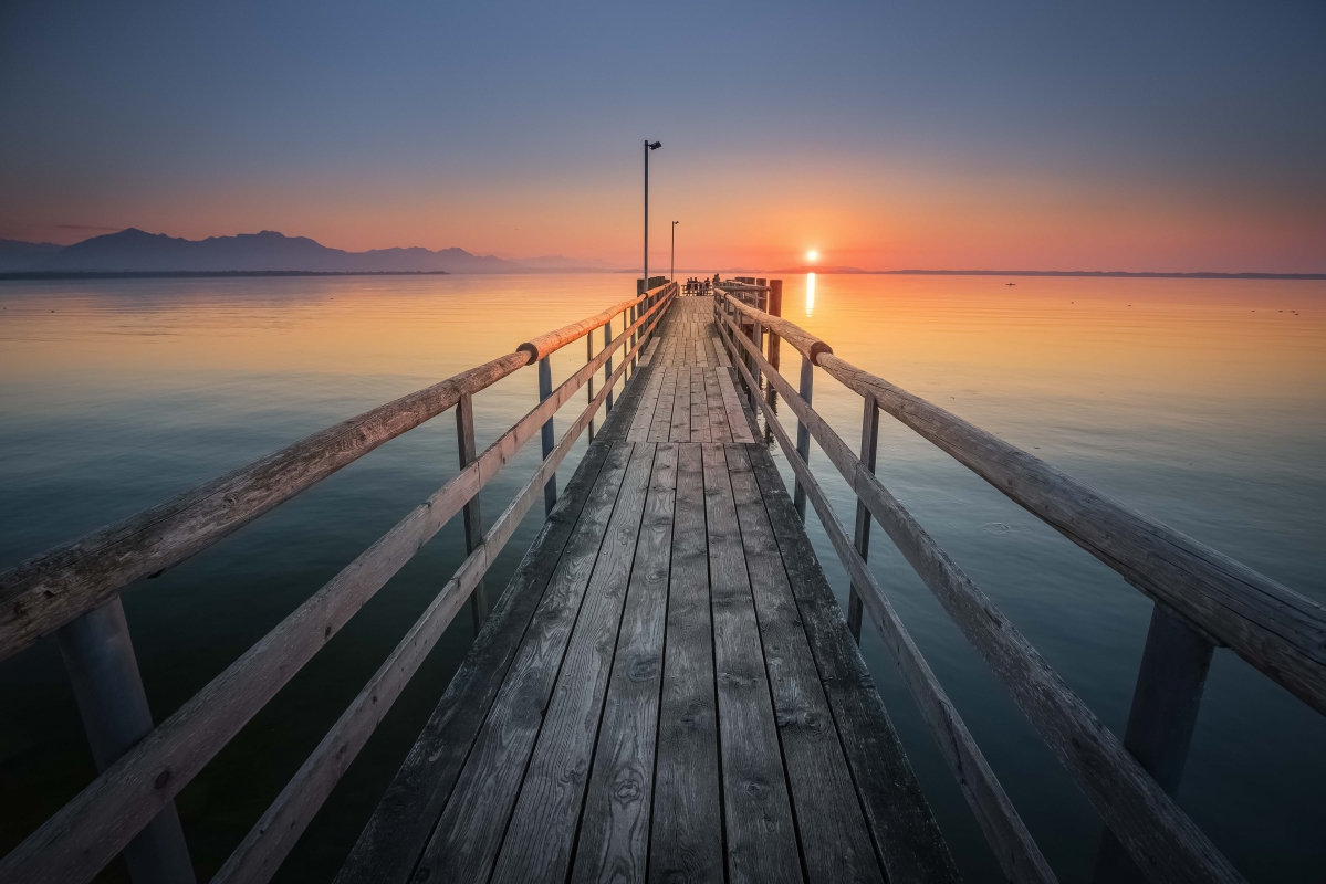 码头夕阳，绝美5K壁纸，高清4K风景图片，5997x3998超高清下载