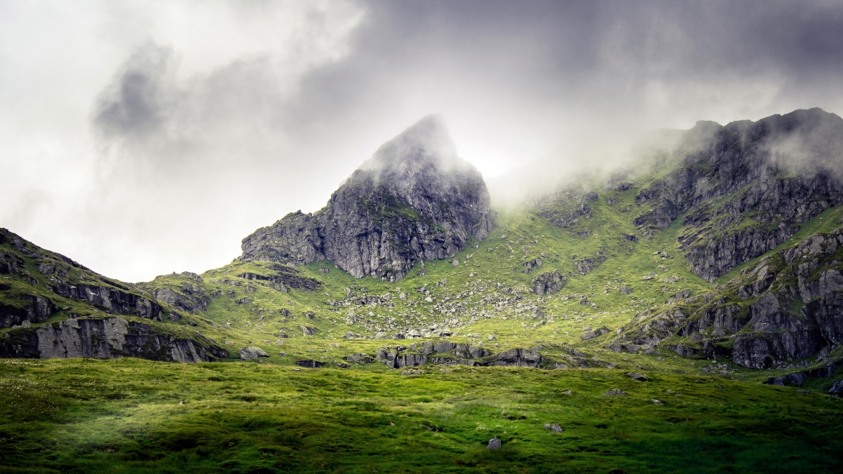 苏格兰南部高地的山4k风景壁纸 4k风景图片高清壁纸 墨鱼部落格