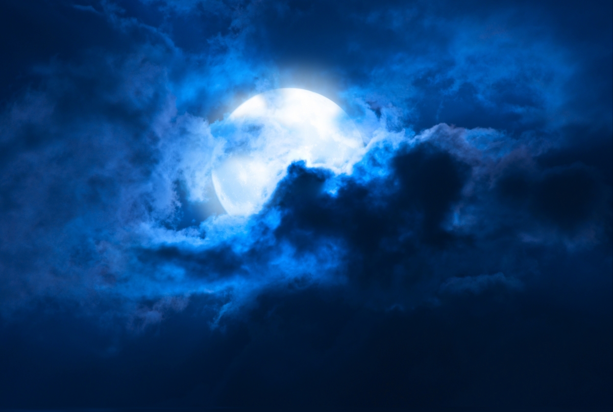 月亮 月光 夜间云 4K图片
