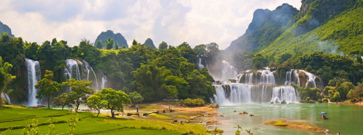越南瀑布风景4K图片