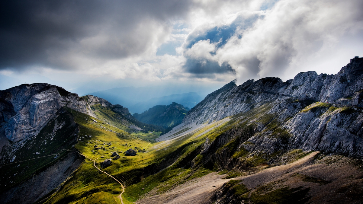 瑞士皮拉图斯山4K风景壁纸