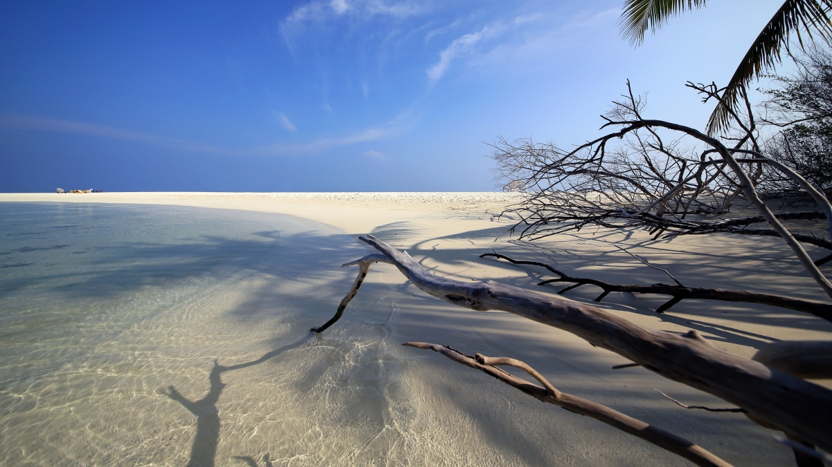 马尔代夫Embudu沙滩绝美4K风景，超清壁纸下载，3840x2160分辨率