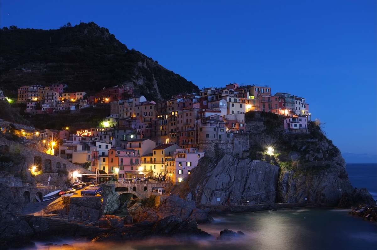 意大利五渔村 晚上风光4K壁纸
