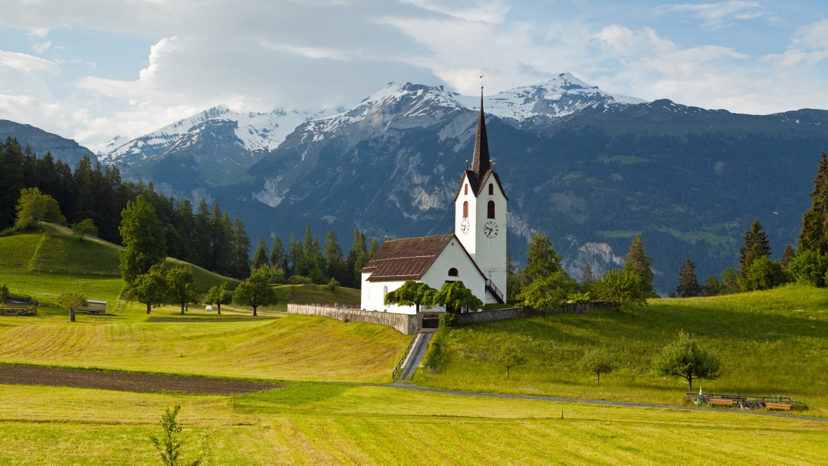 教堂 秋天 阿尔卑斯山4K风景壁纸