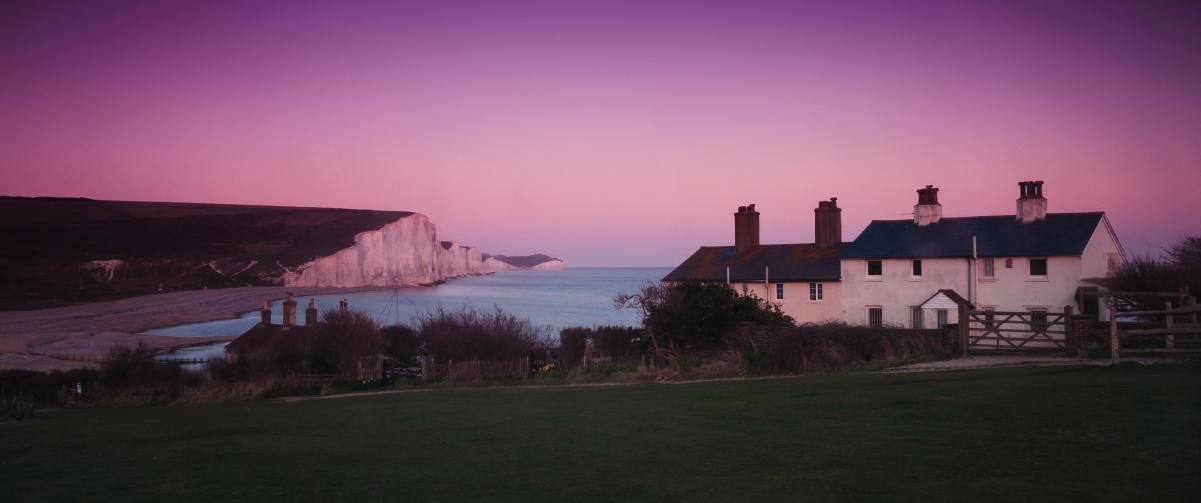 英国七姐妹国家公园海景别墅小屋绝美4K壁纸，高清3440x1440大图下载