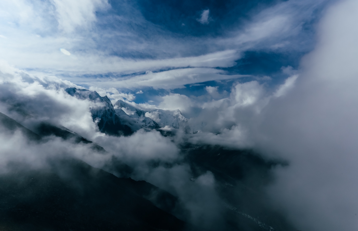 山峰 云 高处风景 5K图片