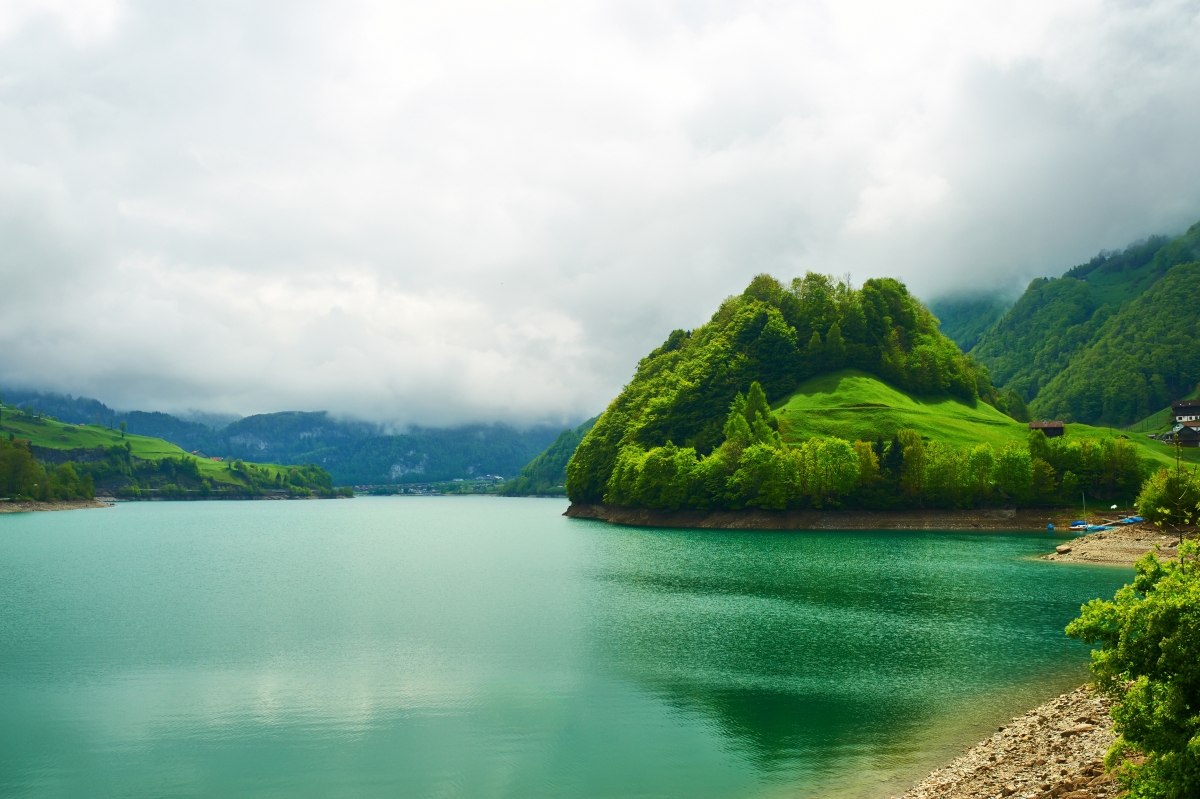 美丽的大自然,树木,天空,云,翡翠山湖,瑞士风景4K壁纸