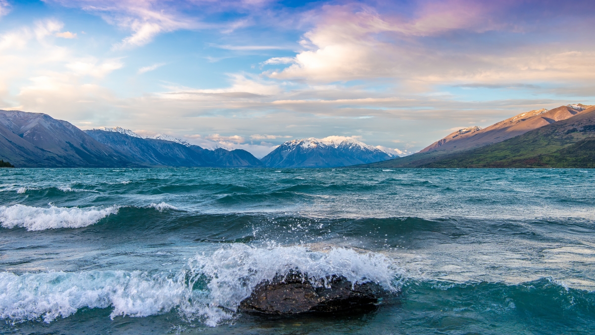 新西兰南岛麦肯齐盆地冰川湖4K风景壁纸