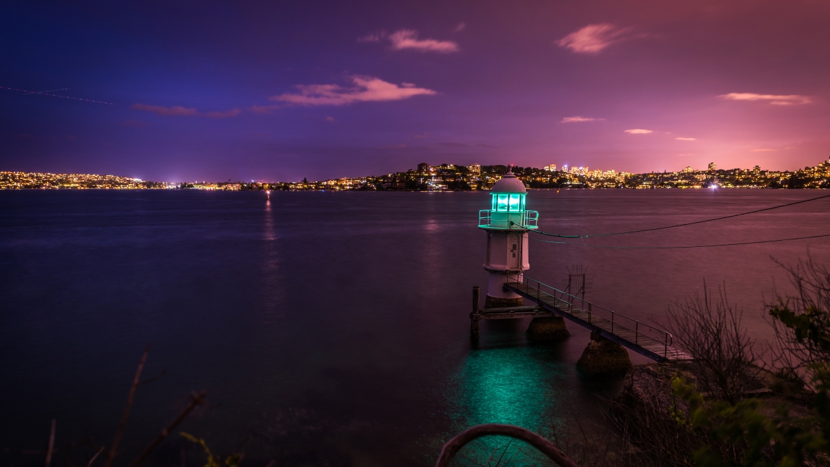 美丽的夜晚海边城市风景 mac 5k高清官方壁纸