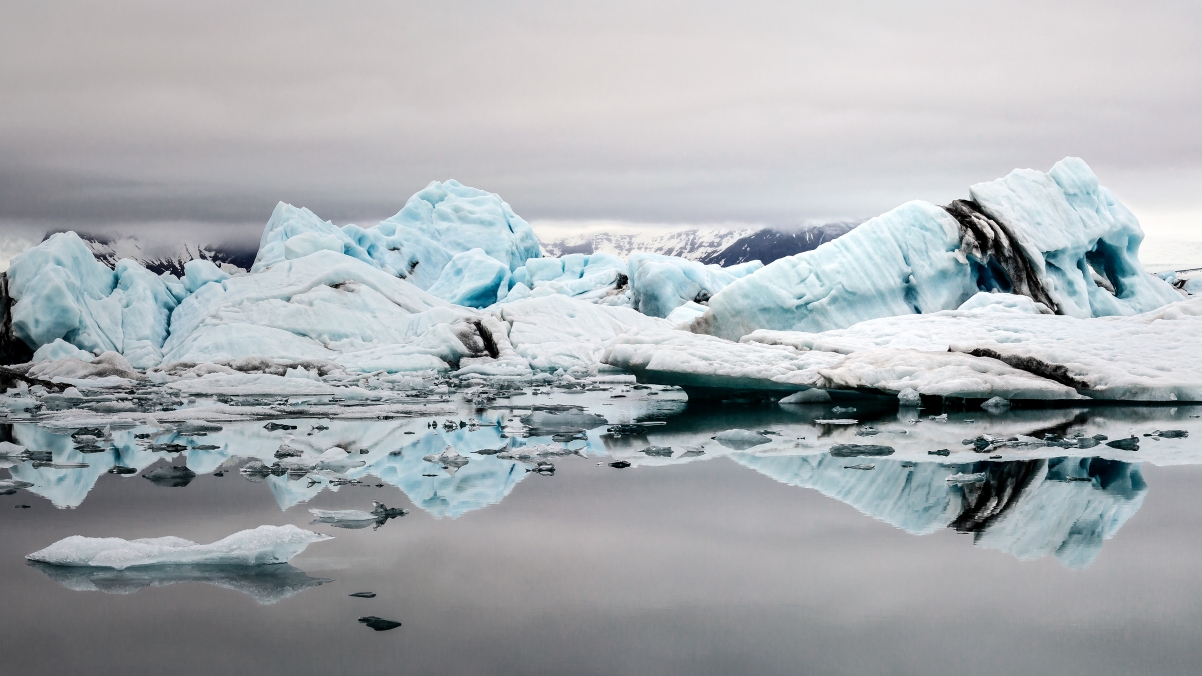 冰岛 Jokulsarlon泻湖 冰川 冰山风景3840x2160壁纸