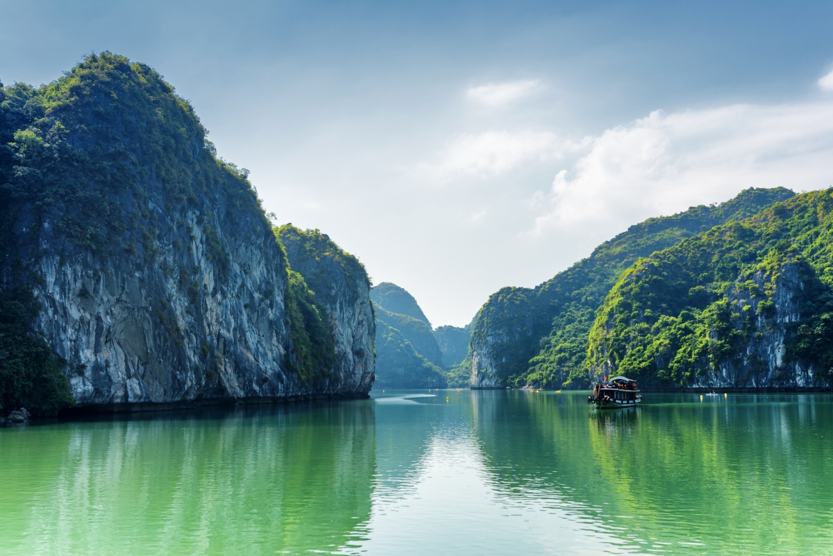 越南 海湾 自然 海 岩石 下龙湾6K风景壁纸