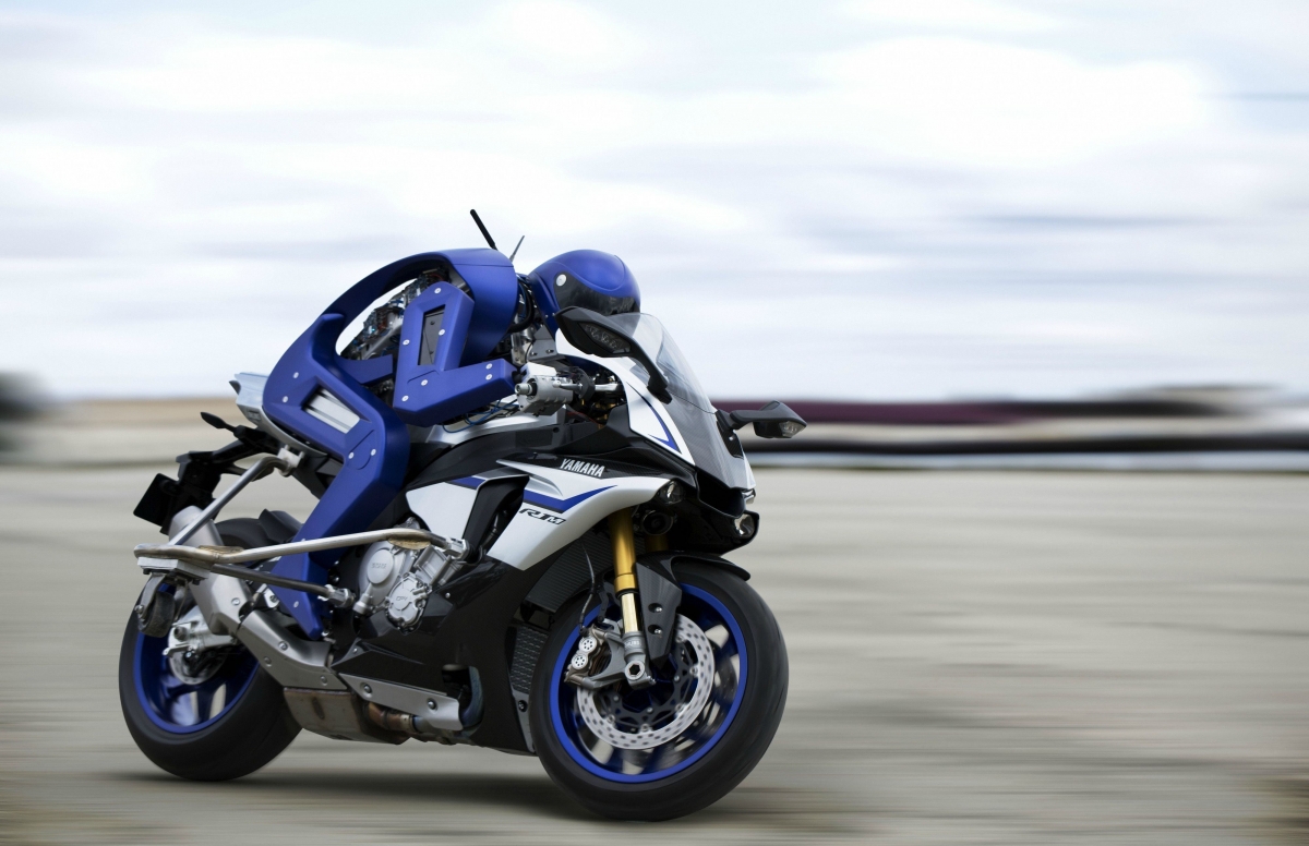 机器人 雅马哈 蓝色 摩托车 无人机 高科技 4K壁纸