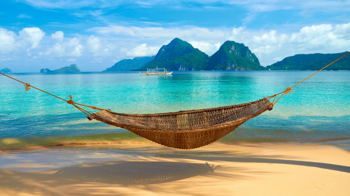 度假 浪漫海边沙滩 吊床 4k风景壁纸