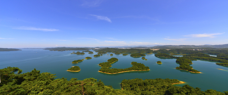 唯美杭州千岛湖，高清JPG旅游海报背景图，商务科技素材，一键下载