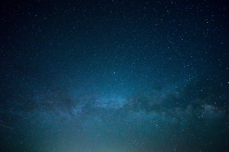 蓝色繁星点点的夜空背景 高清jpg图片pic设计素材 墨鱼部落格