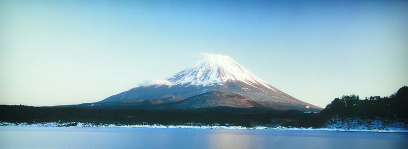 富士山雪域之巅高清海报背景，JPG图片摄影素材，美景设计随心下载