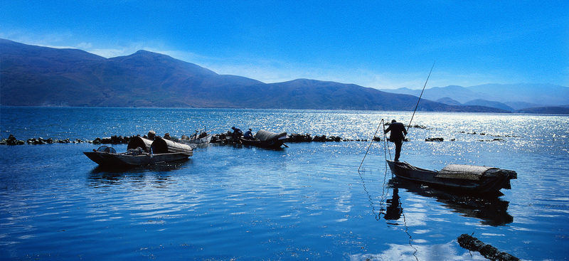 水岸湖景摄影高清JPG图片/PSD风景设计素材，一键下载背景banner