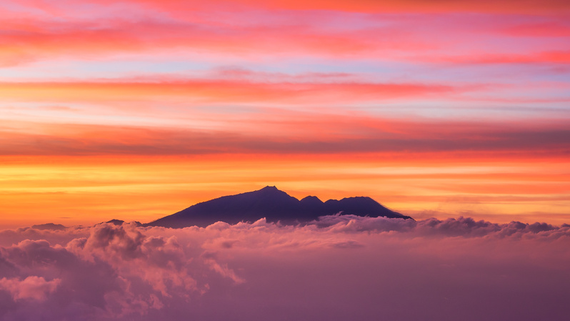 夕阳山落日美景高清JPG摄影素材，免费下载风景图片设计资源