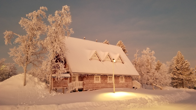 夜晚雪景高清摄影，自然风光JPG图片素材，免费下载