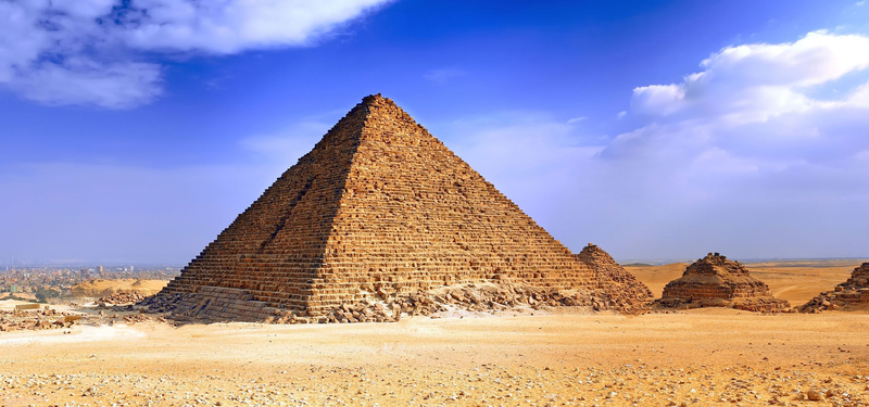 古埃及金字塔高清背景图