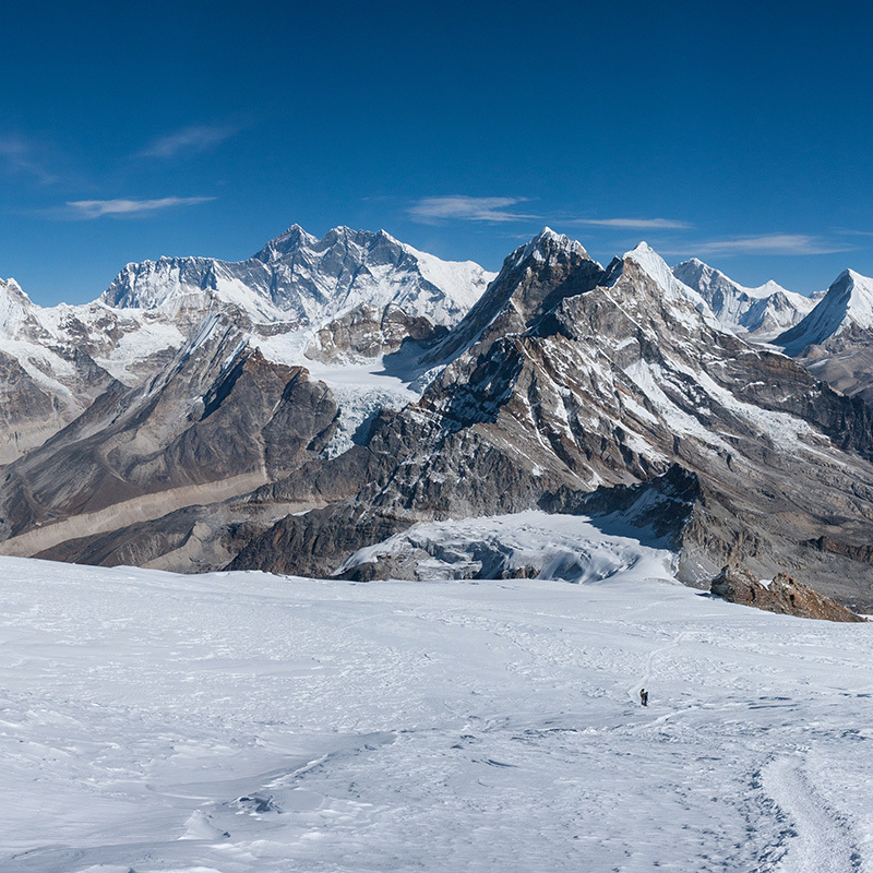 大气雪山背景摄影JPG素材，高清风景图片，免费下载