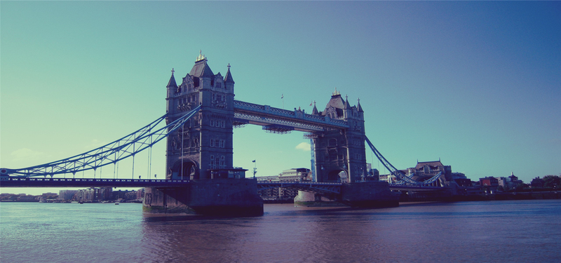 伦敦塔桥背景图
