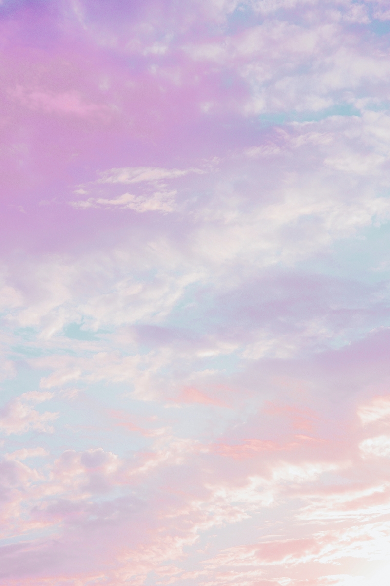 紫色粉色天空背景