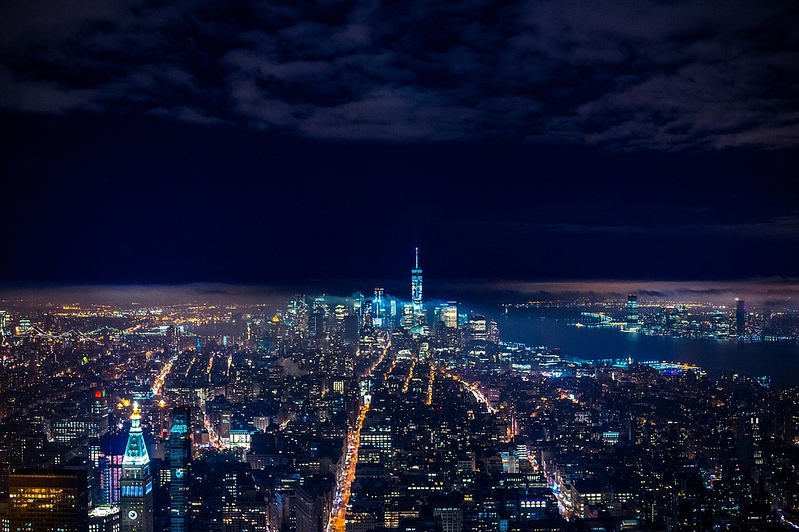 夜晚都市高空俯瞰，高清JPG背景图及创意图片素材下载