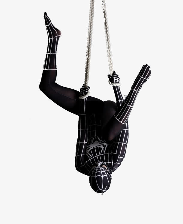 穿黑色蜘蛛侠服装拉着绳子