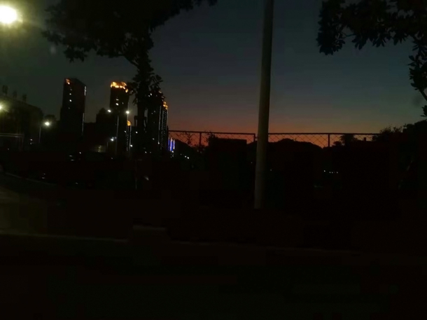城市里的夜晚景色