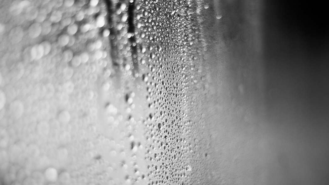 玻璃 水滴 雨水 微距 黑白 4k壁纸 3840x2160