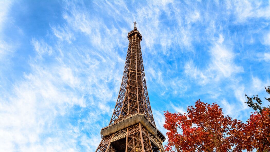 埃菲尔铁塔 塔 树 秋天 天空 巴黎 法国 4k壁纸 3840x2160