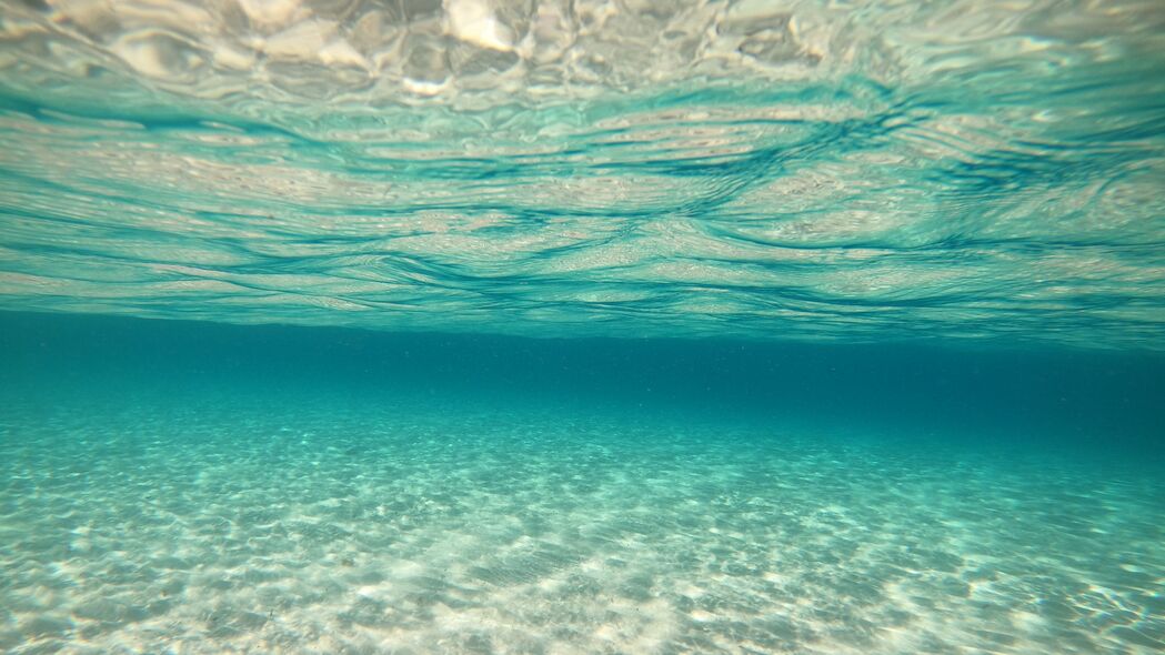 大海 沙子 底部 眩光 水下 4k壁纸 3840x2160