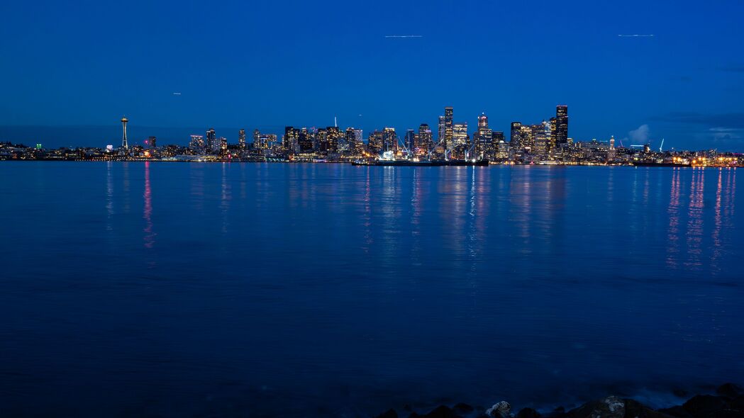 城市 建筑 水 灯光 反射 西雅图 4k壁纸 3840x2160