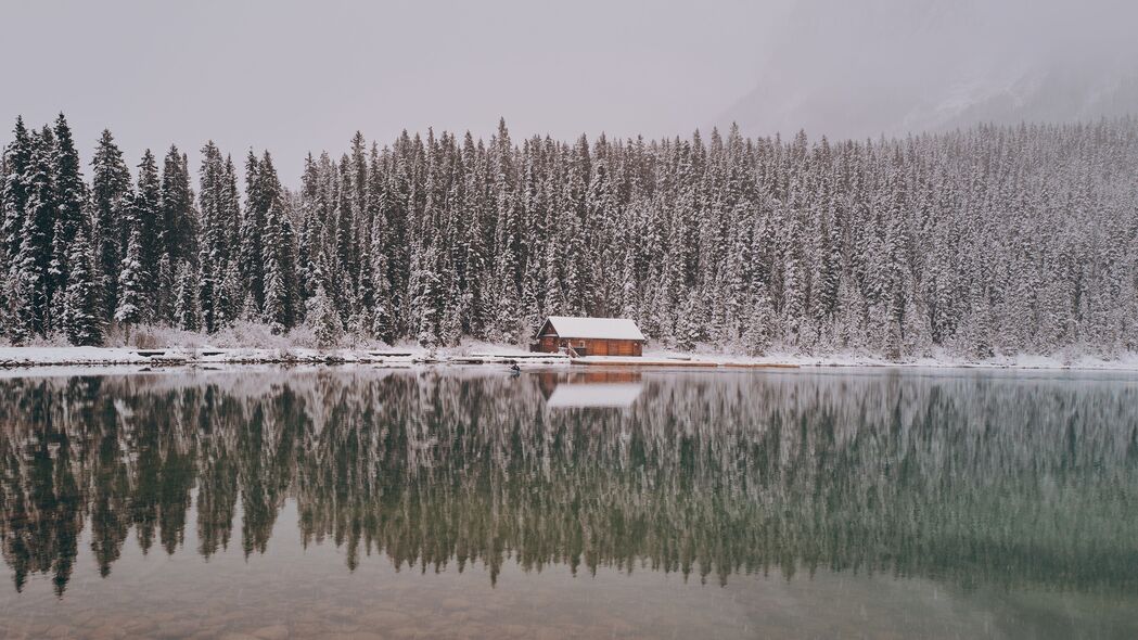 房子 树 雪 反射 湖泊 风景 4k壁纸 3840x2160