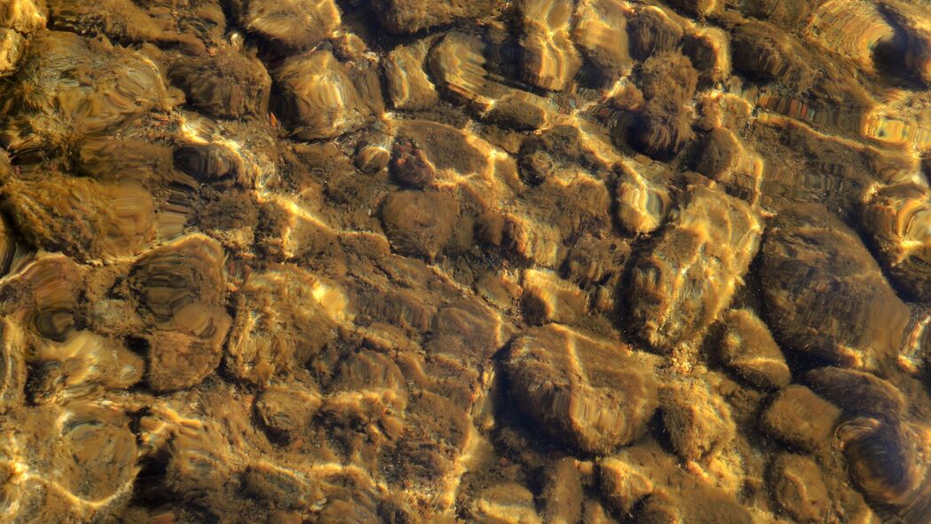 石头 鹅卵石 眩光 水 底部 水下 4k壁纸 3840x2160