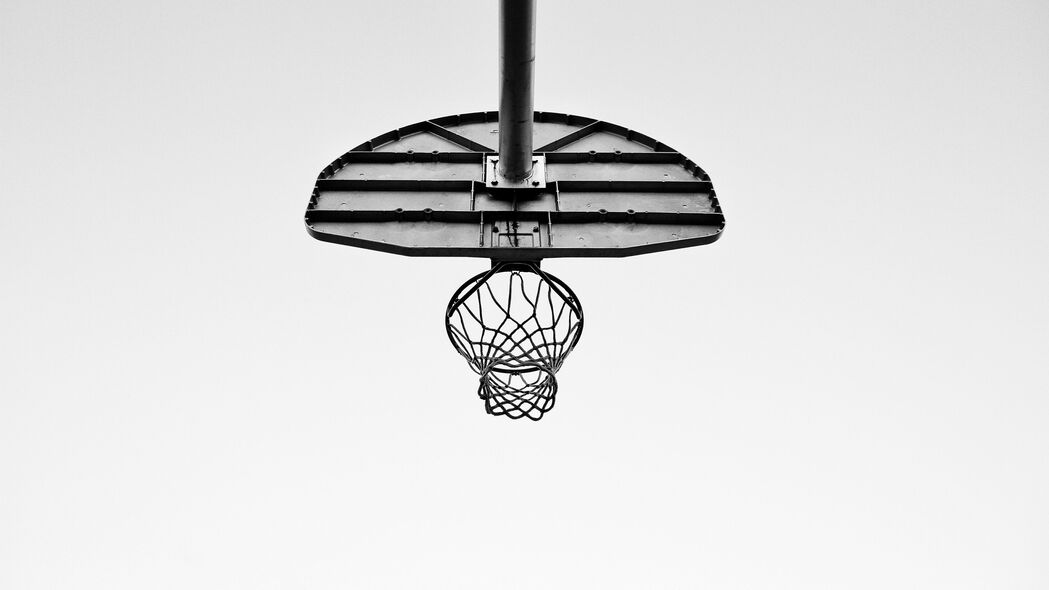 篮球架 篮球 运动 黑白 白色背景 4k壁纸 3840x2160