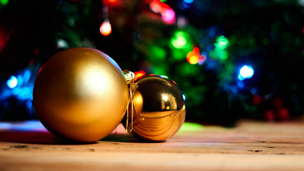 圣诞球 装饰品 灯 金色 新年 圣诞 4k壁纸 3840x2160