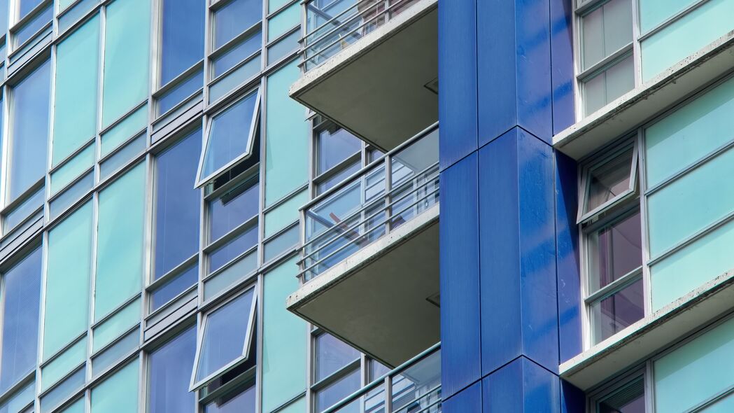 阳台 立面 窗户 玻璃 蓝色 4k壁纸 3840x2160