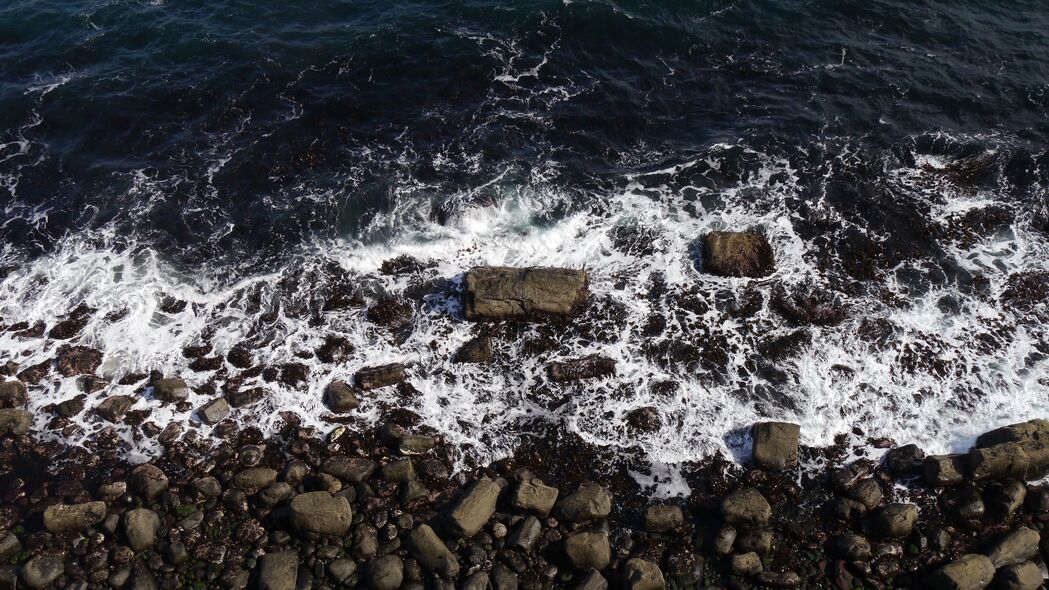 石头 鹅卵石 海岸 大海 泡沫 4k壁纸 3840x2160