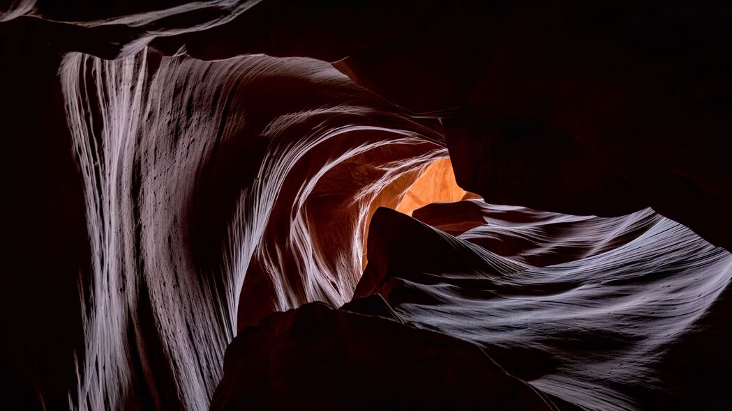 羚羊峡谷 洞穴 岩石 浮雕 深色 4k壁纸 3840x2160