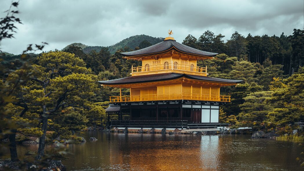 金阁寺4K壁纸，高清3840x2160日本寺庙背景图片，免费下载