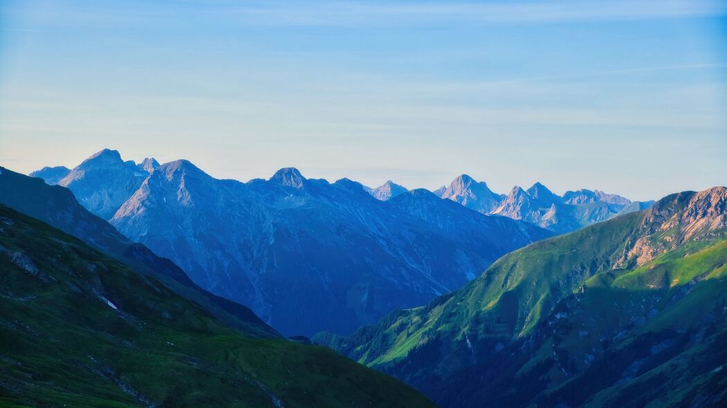 山脉 风景 蓝色 视图 自然 4k壁纸 3840x2160