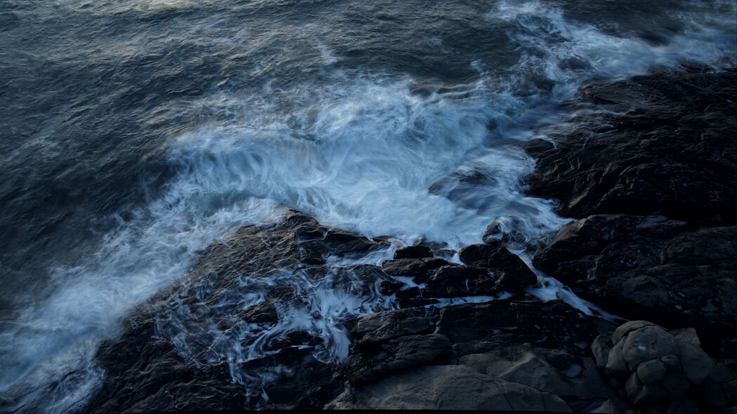 大海 海浪 泡沫 石头 4k壁纸 3840x2160