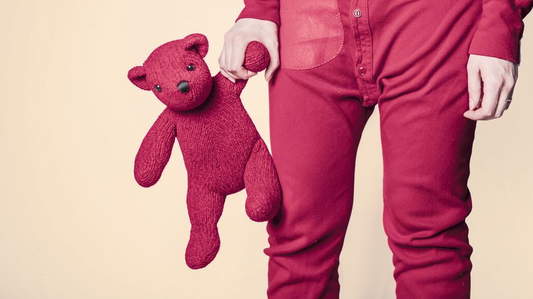 熊 玩具 手 粉红色 4k壁纸 3840x2160