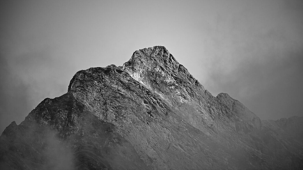 岩石 斜坡 雾 自然 黑白 4k壁纸 3840x2160