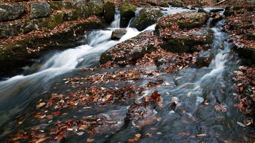 河流 瀑布 石头 树叶 秋天 自然 4k壁纸 3840x2160